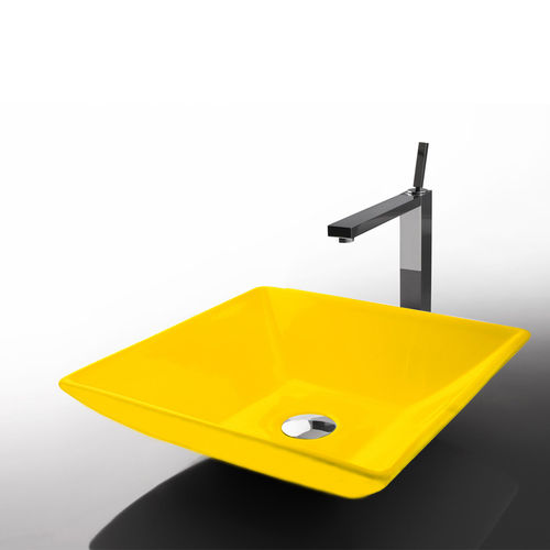 Lavabo cuadrado de medidas 36,5x36,5 h.9 cm. Modelo Pitagora 36,5 Línea Pitagora, acabado en amarill
